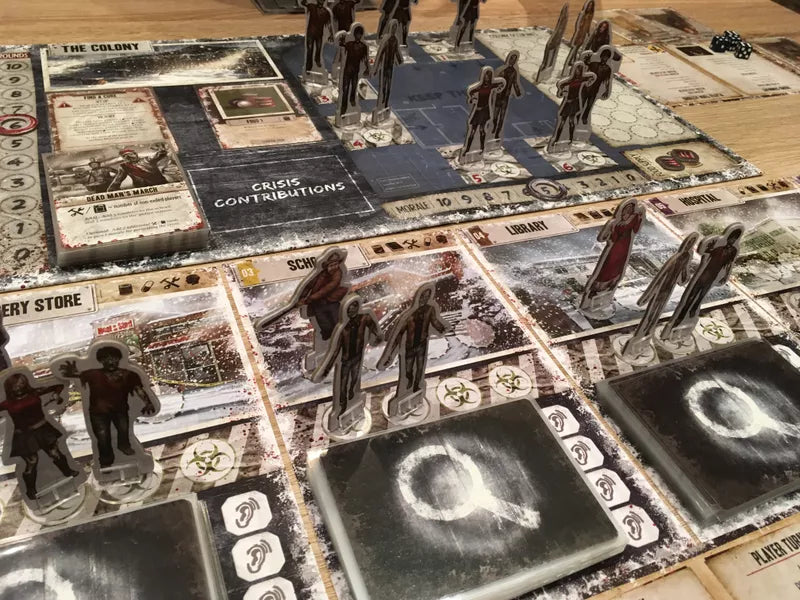Dead of Winter: A Crossroads Game